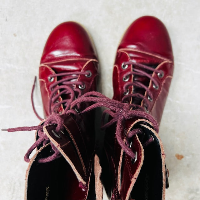 KATE SYLVESTER / cherry red biker boots / 38 (3887449981913380723)