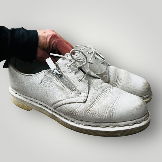 DR MARTENS / 1461 flats with zip / white / 8 (3887450358240761004)
