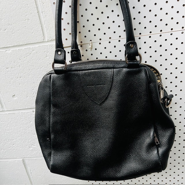 STATUS ANXIETY / 'force of being' large leather bag with shoulder strap (3888053420496292674)