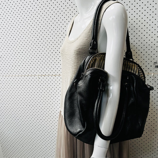 STATUS ANXIETY / 'force of being' large leather bag with shoulder strap (3888053426076735705)