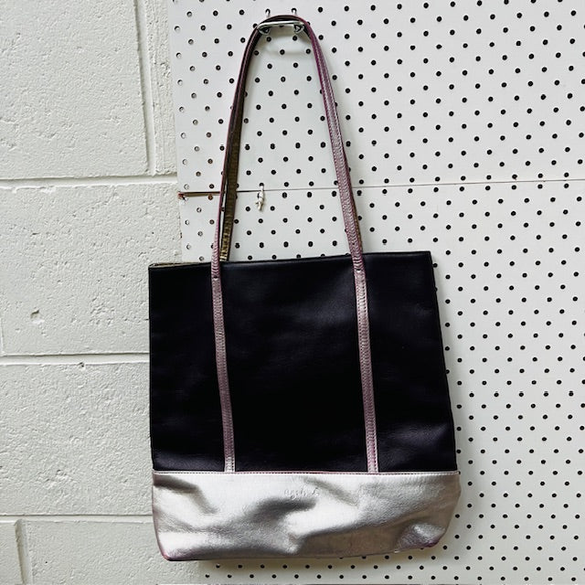 AGNES B VOYAGE / leather bag / made in japan (3888053448582898982)