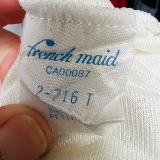 1970s nz vintage / 'french maid' slip with lace edging / s (3888053536122142952)
