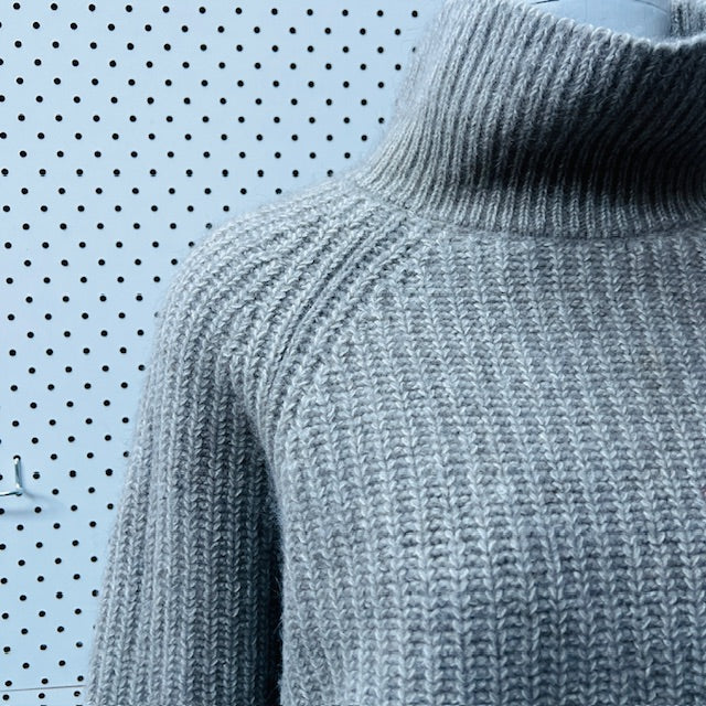UNTOUCHED WORLD / merino possum silk angora jumper / XL (3888230467223465583)
