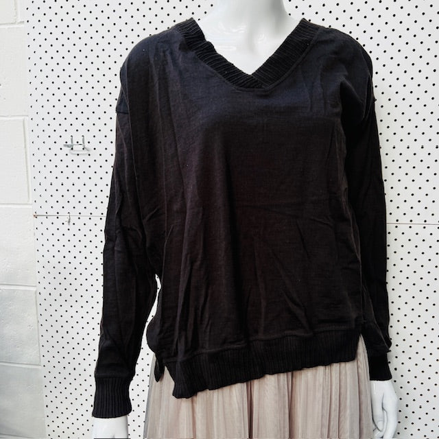 SIREN / brown v neck merino jumper / s/m (3888681763092149491)
