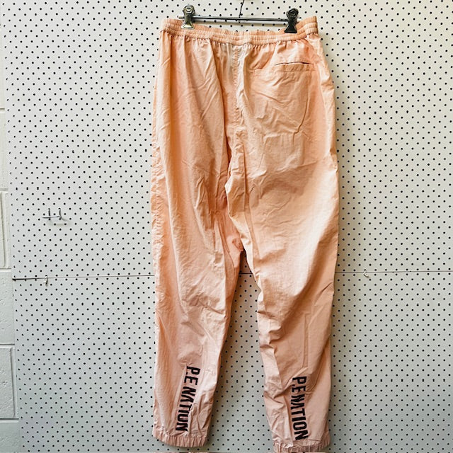 PE NATION / short corner tracksuit pants with front zips / L (3888810913378015916)