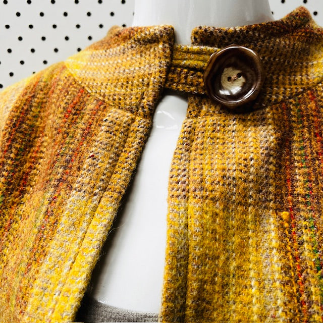 hand woven / wool cape / one size (3889441491500326545)
