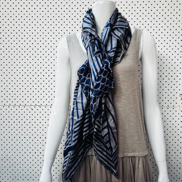 SILK / scarf / large (3889867461978883671)