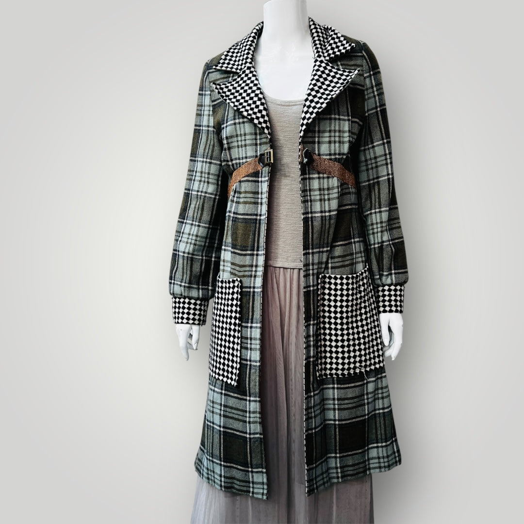 2000s nz vintage / MAW / plaid wool coat / s / made in nz (3889867707883476483)
