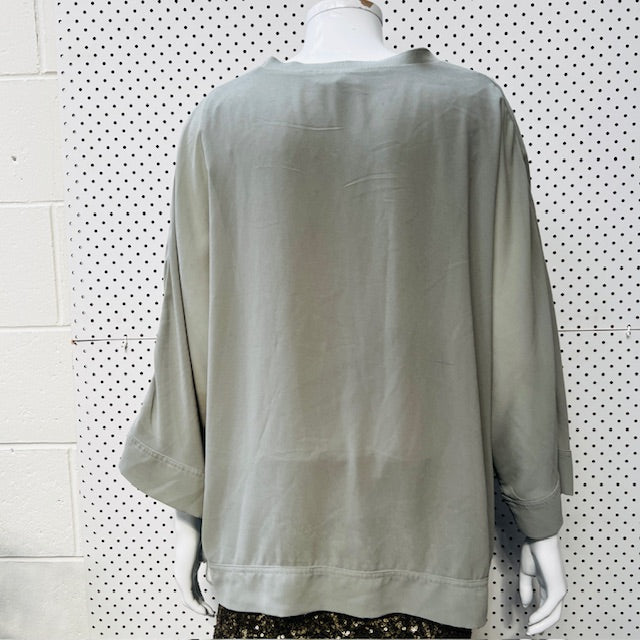 CAPTURE / sage green top with undertop / 10 (3891766839526892002)