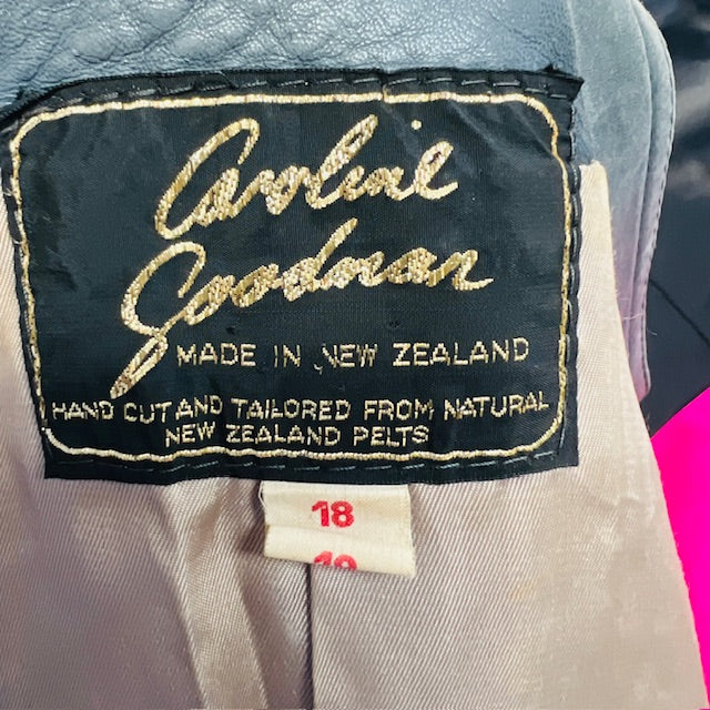 1960s nz vintage / CAROLINE GOODMAN / suede leather jacket / m (3892284863684550093)