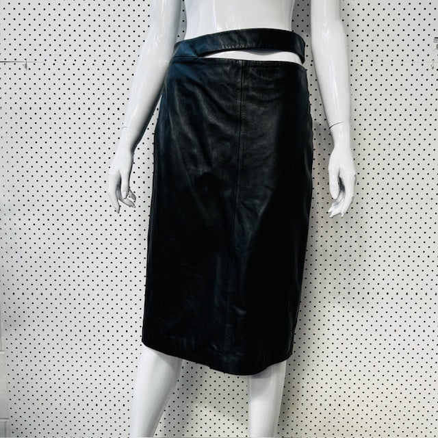 Kaia Gerber x ZARA / leather skirt / s (3892284910530791735)