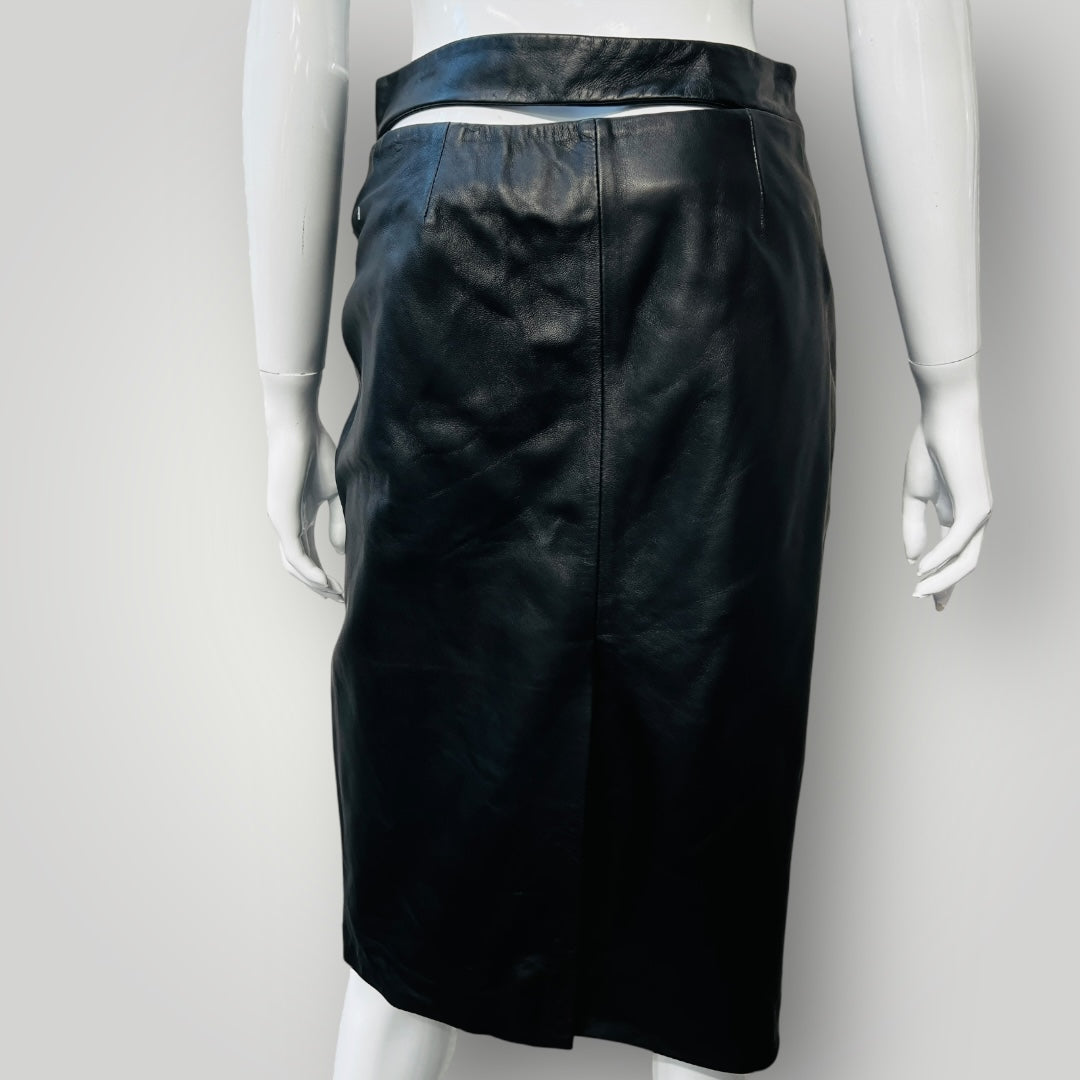 Kaia Gerber x ZARA / leather skirt / s (3892285439379448241)