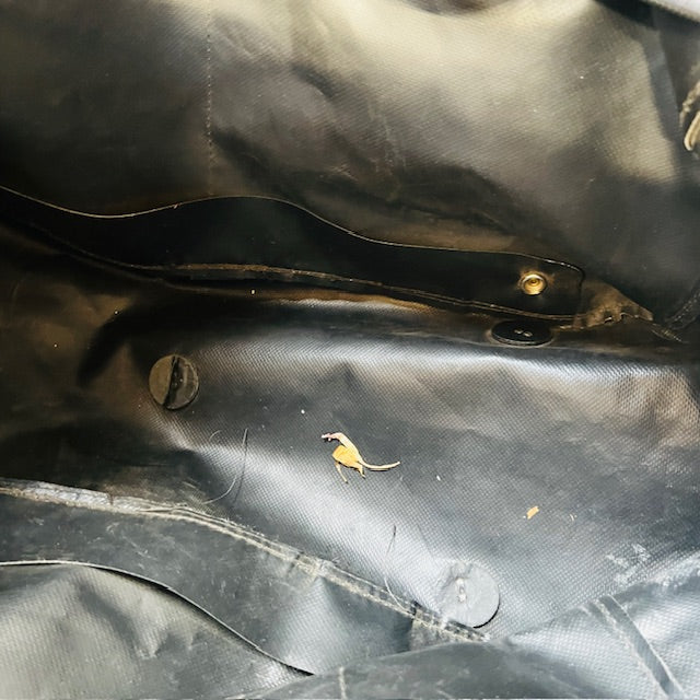 waterproof / overnight bag (3892381889879379180)