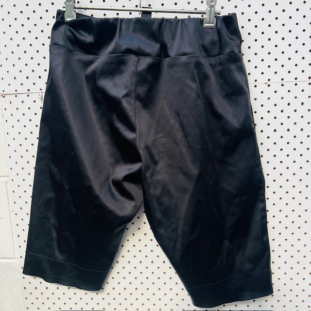 GOLDEN / black shorts / S (3892382088066074463)