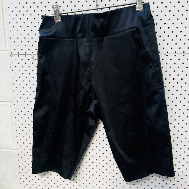 GOLDEN / black shorts / S (3892382093071409152)
