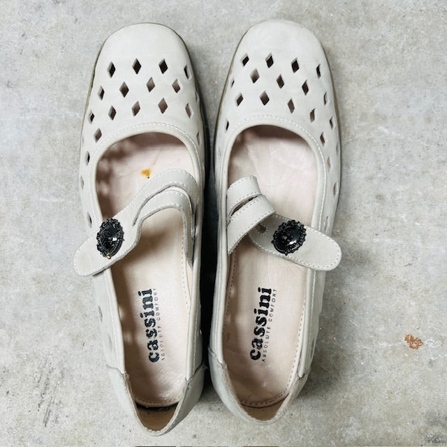 CASSINI / leather mary janes / size tbc (3892559140778147781)