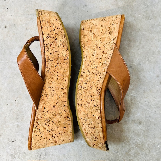 JIMMY CHOO / paque 70 leather platform jandals / 39 (3894108160074075330)
