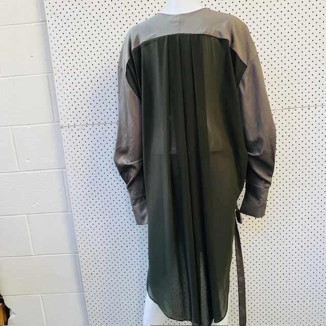 BLACKLIST / overdress or overtop / m / made in nz (3894342045103367311)