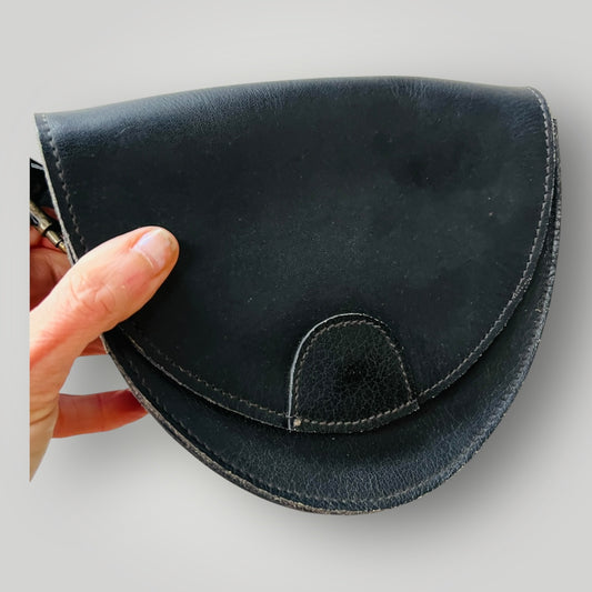 small / black / leather cross body bag (3894432187524206696)