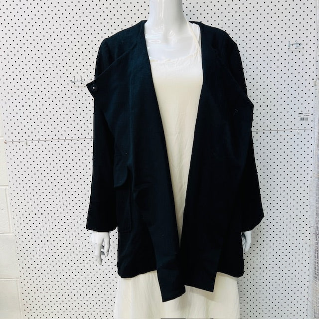 KINGAN JONES / 100% wool coat / 14 / made in nz (3894552781944670251)