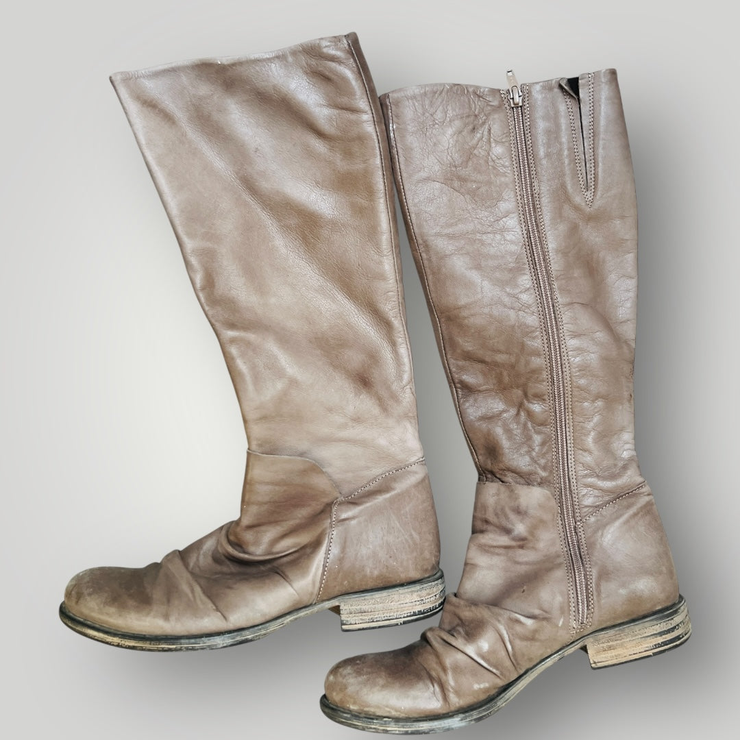 EOS / knee length brown leather boots / 38 (3894777636646627289)