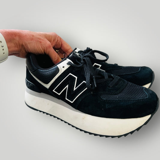 NEW BALANCE / 574+ trainers / 41.5 (3894777652032543156)