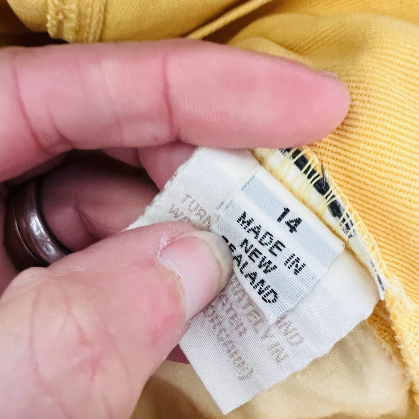 1990s nz vintage / VSSP yellow shorts / 14 / made in nz (3894959107190714256)