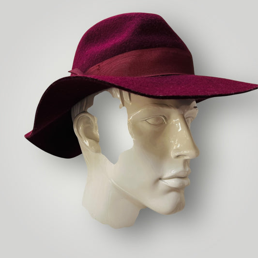 morgan + taylor / wool hat (3895305380636758415)