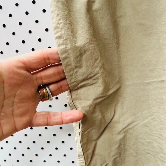 COS / barrel leg pants in taupe / s (3895915099377121713)