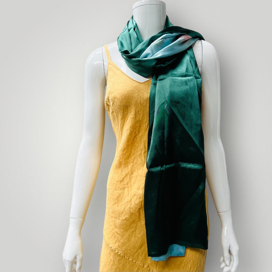 100% silk / large scarf / green + blue (3895915440066129488)