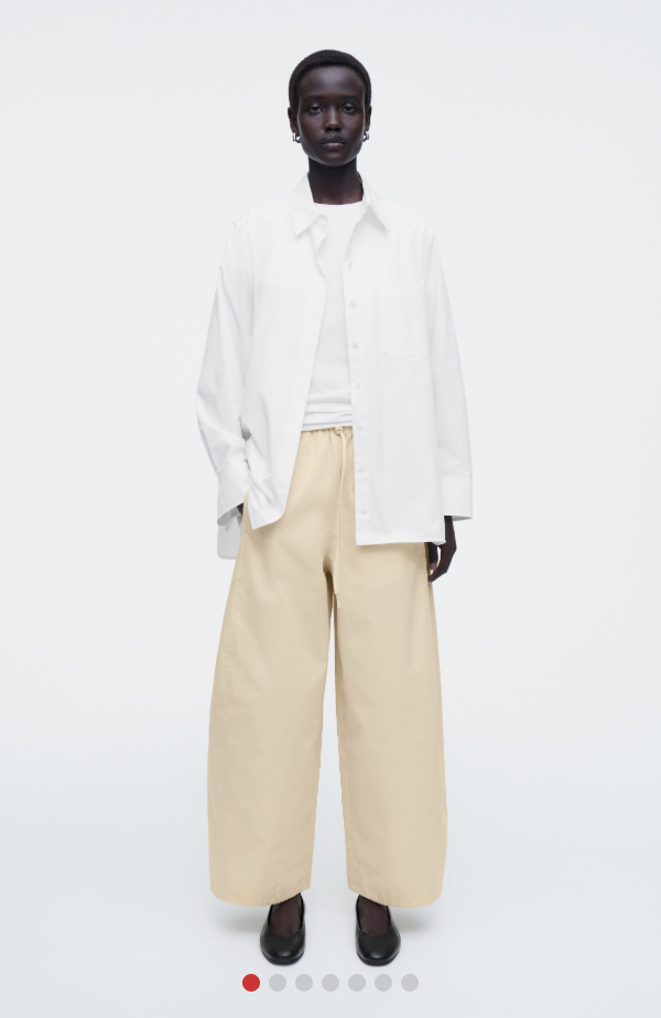 COS / barrel leg pants in taupe / s (3895917791397461359)