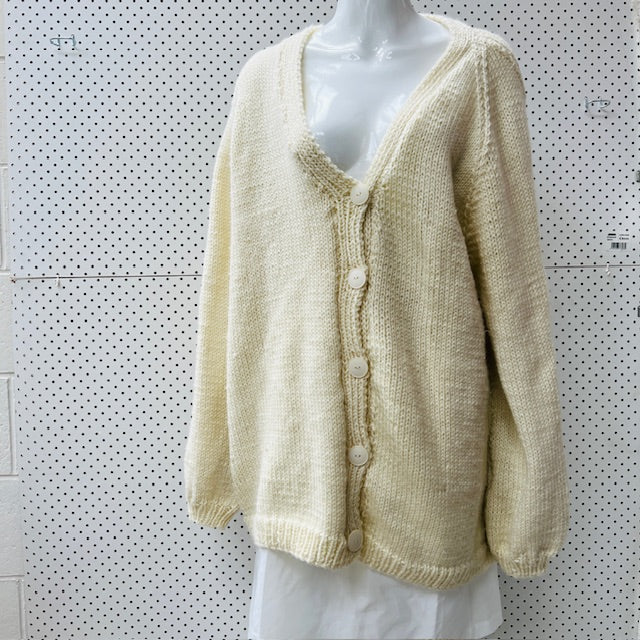 hand knitted / cream merino wool cardigan / L/XL (3896075920115309206)
