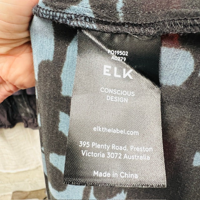 ELK / blue skirt / 14 (3896075959795619382)