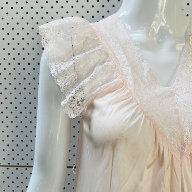 1990s vintage / bendon / pink chemise with frills / s (3896160628948417738)