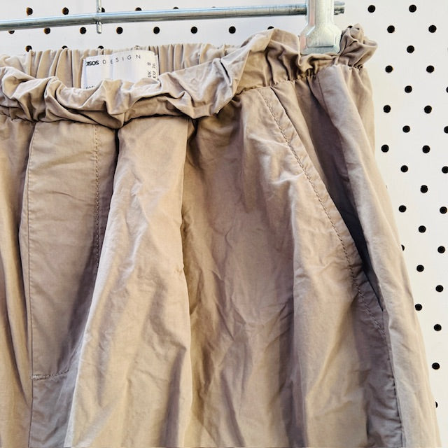 ASOS DESIGN / very wide legged parachute pants / s (3896507727627488168)