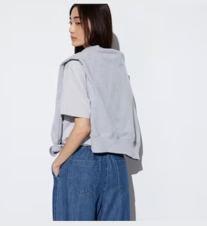 UNIQLO / drapey denim pleated pants in light wash / XL / as new (3896521852289762398)