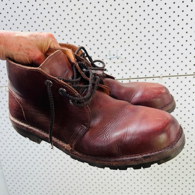 MCKINLEYS / 'haast' desert boots / 12.5 (3897132968896143141)