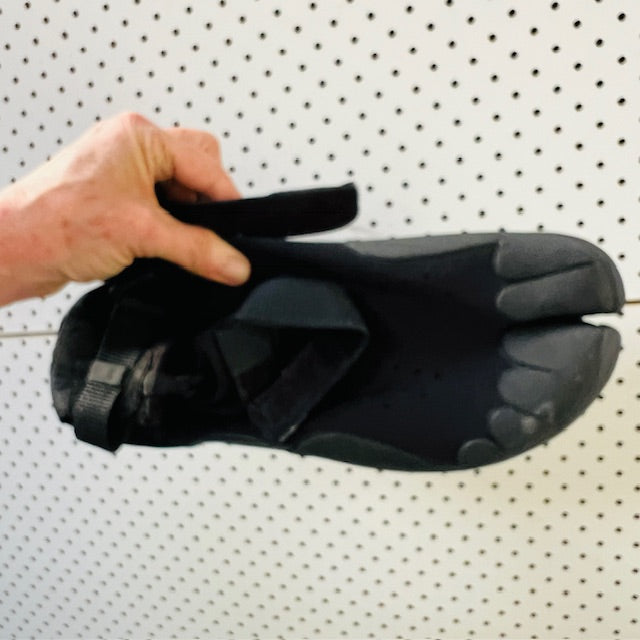 DEEP BLUE split toe neoprene boots / 9 (3897133023401914328)