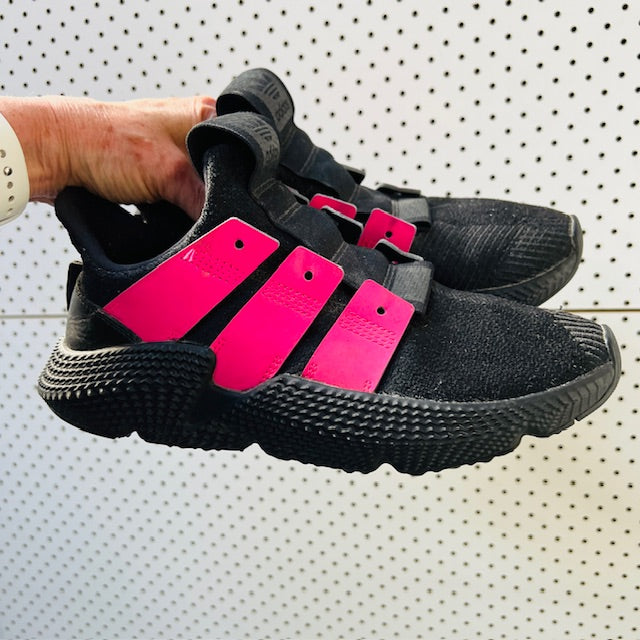 adidas originals / prophere in black + pink / 40 (3897133037901019437)
