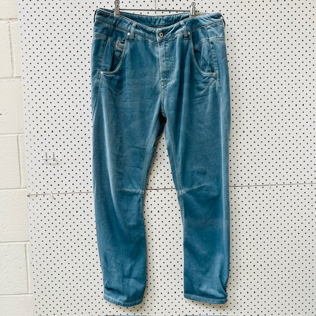 diesel / fayza relaxed boyfriend low waist jeans / 31 (3899708124464124255)