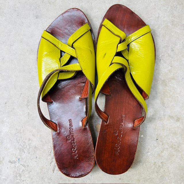 chartreuse / leather sandals / MARCEL FRANCE / 40 (3900753639078506251)