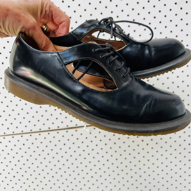 COMME DES GARCONS x DR MARTENS / 38 (3900753658975047316)