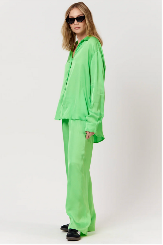 PIPPA THE LABEL / SAMMI SHIRT in silky green / m/l / $200rrp (3902660303947143354)