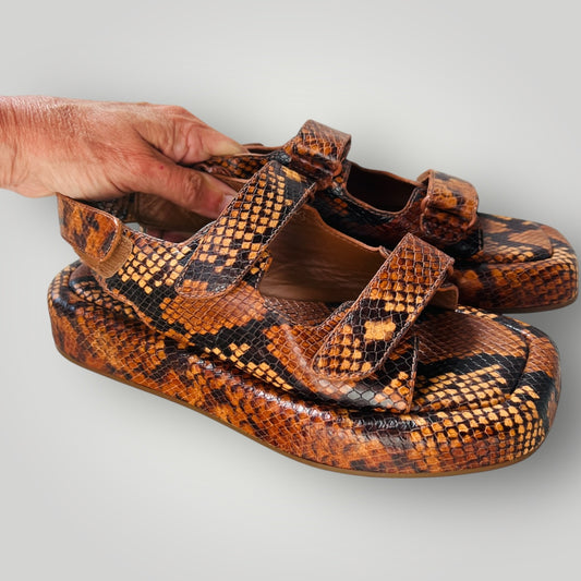 Loeffler Randall / Blaise platform sandal / snake-embossed leather / 8 / $450rrp (3903167148715660518)