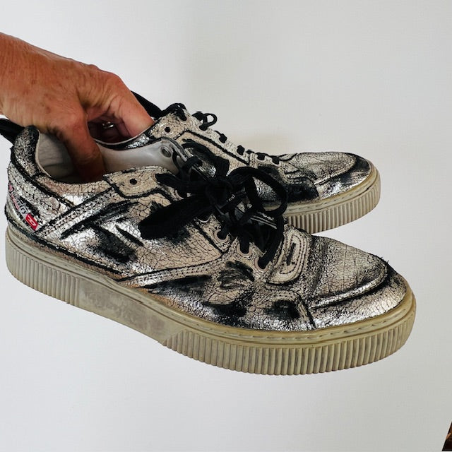 DIESEL / silver leather shoes / 40 (3904997050375192081)