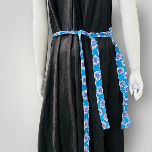 1960s vintage / handmade apron (3905753947391436044)