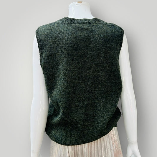 hand knitted / green wool vest / s (3906301799834981470)