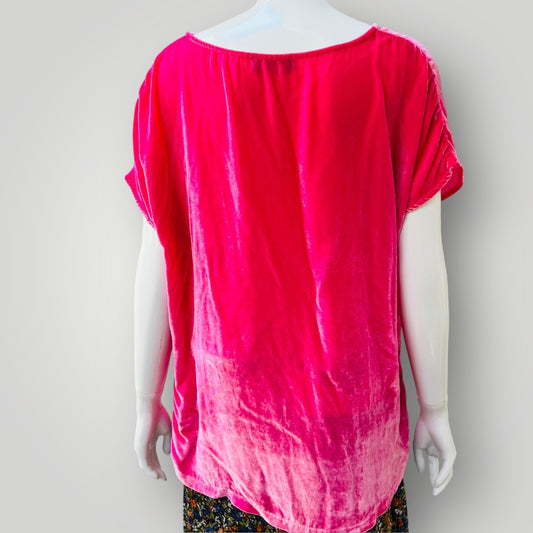 DAVID POND / brink pink silk velvet tee / 12 (3907569732649525585)