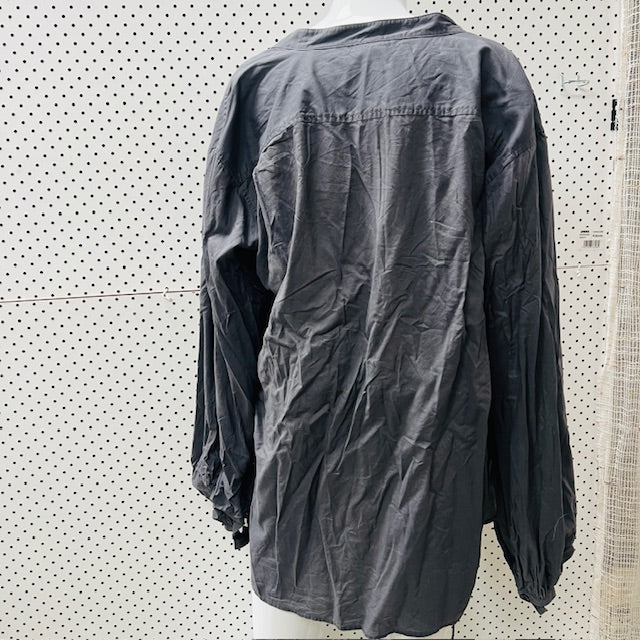 ALASTAIR TRUNG / aussie designer oversized shirt / XL (3907685175555062438)