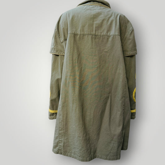 ONE TEASAPOON / green trench with gold details / s (3913640507999795562)